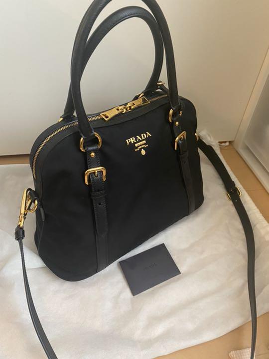 未使用　PRADA プラダ ショルダーバッグ