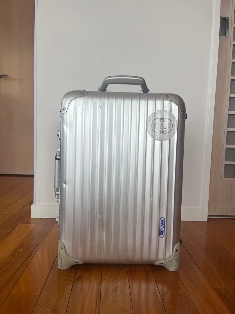 値下RIMOWA青ロゴ トパーズ 32L 2輪 機内持込み可 廃盤 スーツケース