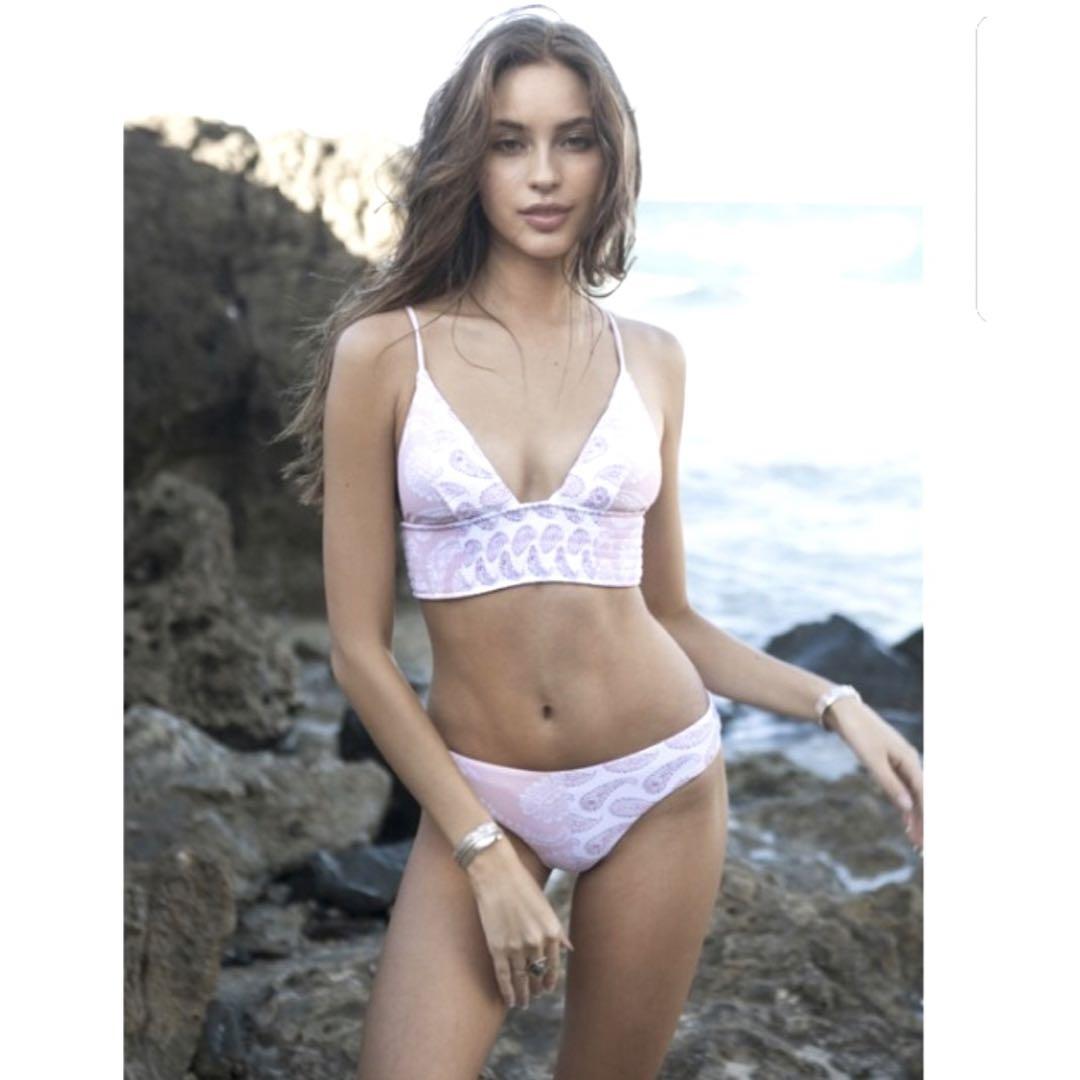 アリシアスタン bikini 上下セット