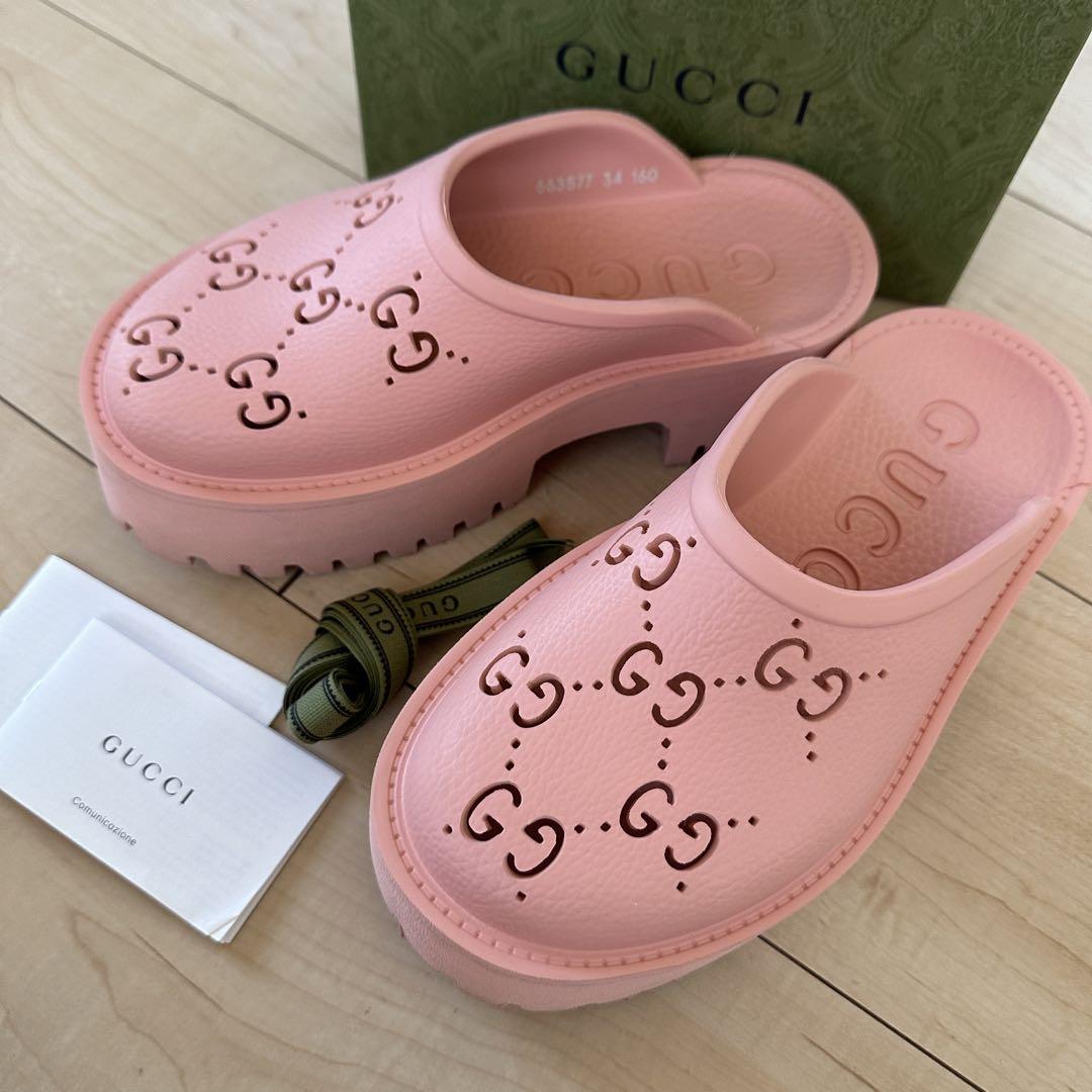GUCCI パーフォレーテッドG プラットフォームサンダル 663577