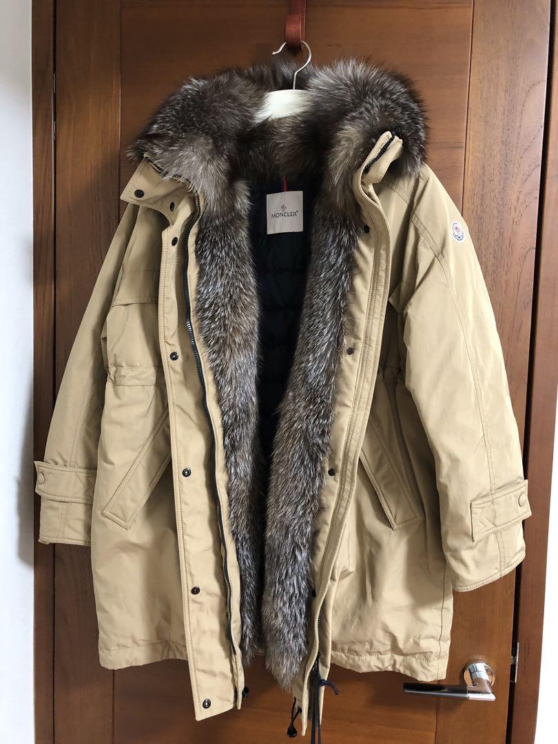試着のみ　モンクレール　lagopede ベージュ　2 ファー　moncler