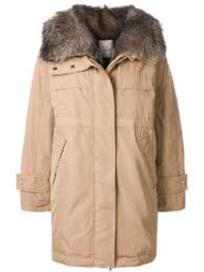 試着のみ　モンクレール　lagopede ベージュ　2 ファー　moncler