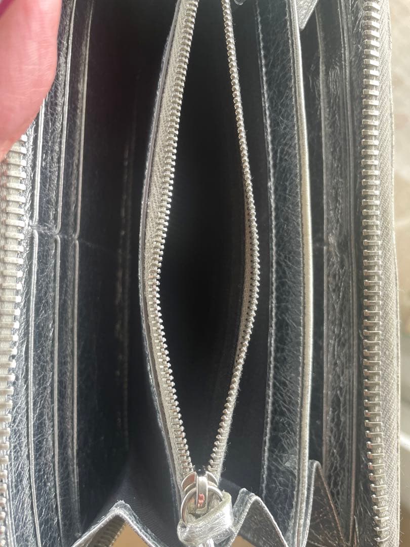 更にお値下げ！バレンシアガ　長財布！