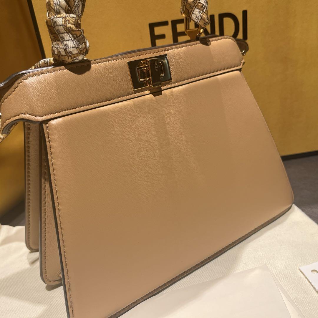 Fendi ピーカブー ISeeU プチ　スカーフ付き