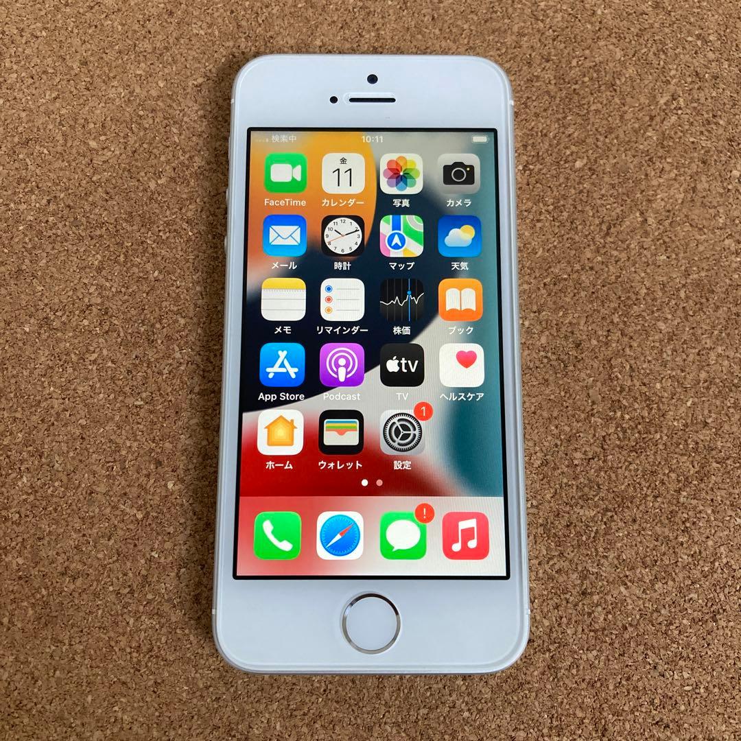 8692【早い者勝ち】極美品新品級☆電池新品☆iPhoneSE 16GB au☆