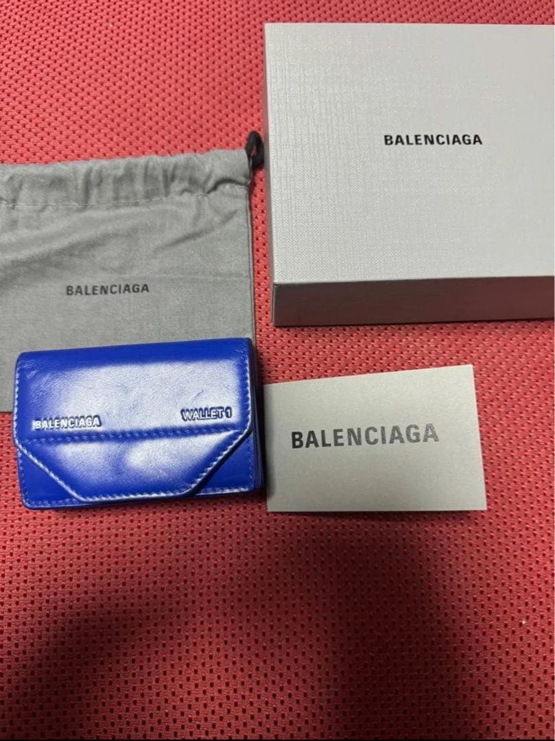 バレンシアガ BALENCIAGA 三つ折り ミニ財布